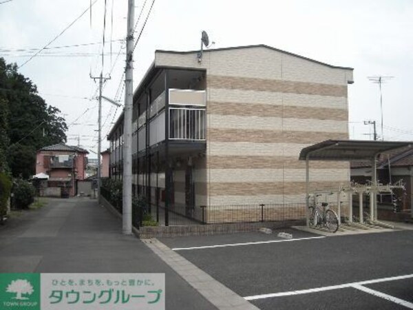 駐車場(物件横にあります。５台分です。)