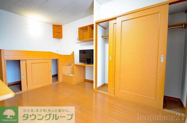 リビング・居室(設備・仕様は号室により異なる為、現況を優先致します。)