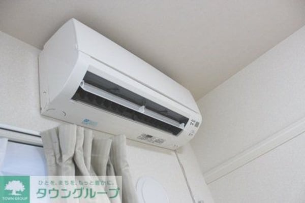 設備(備え付けのエアコンあります。)