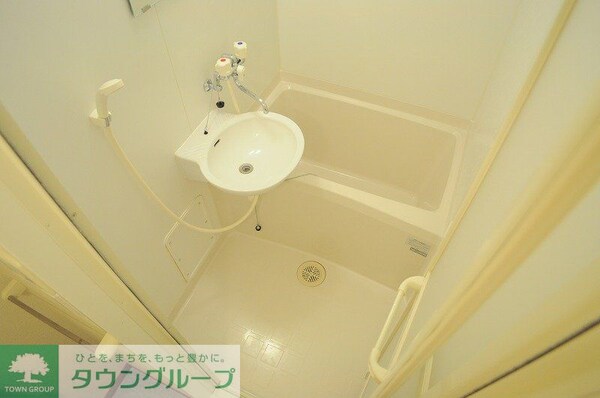 バス／シャワールーム等(「同タイプの部屋の写真です」「現況優先」)
