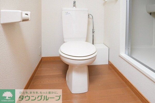 トイレ(「同タイプの部屋の写真です」「現況優先」)