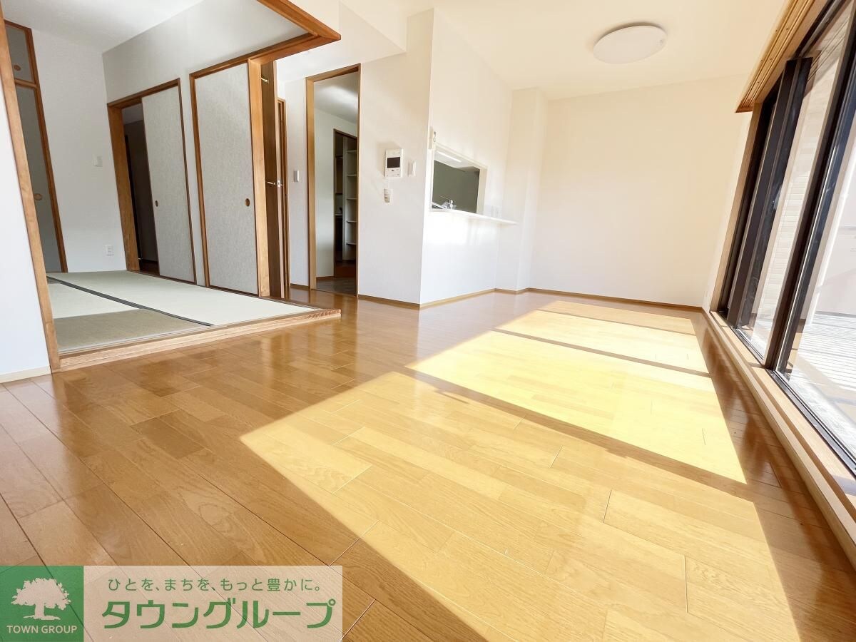 物件内観写真12　(リビング/居室)