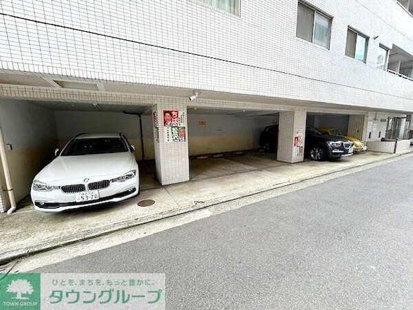 駐車場(駐車場)
