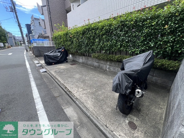 駐車場(駐車場)