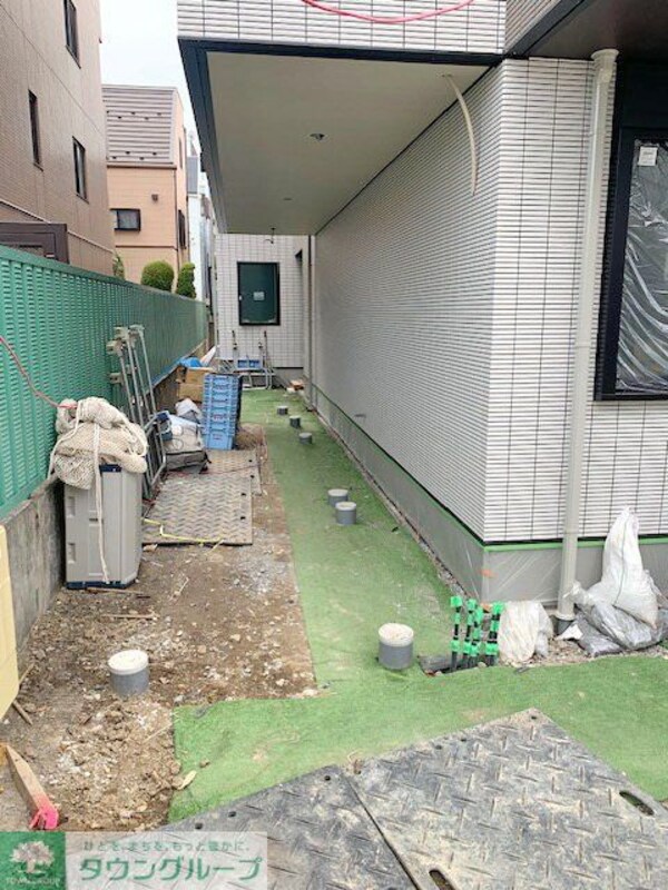エントランス(庭)
