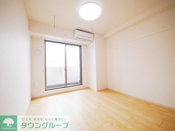 寝室(★洋室約７．２帖★)