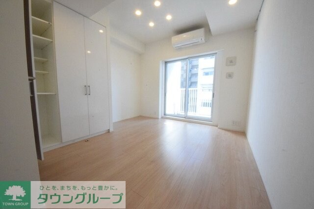 物件内観写真10　(リビング/居室)