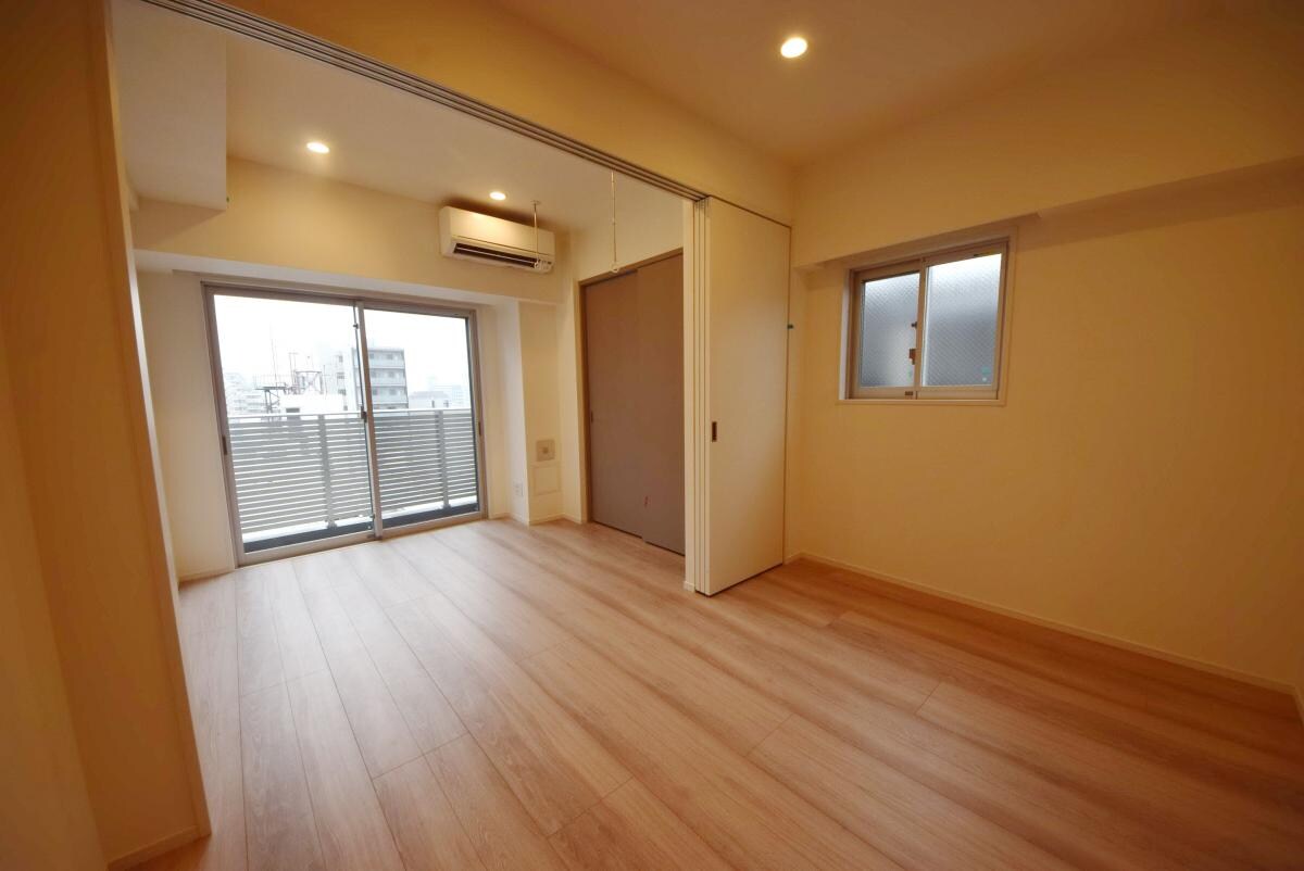 物件内観写真6　(リビング/居室)