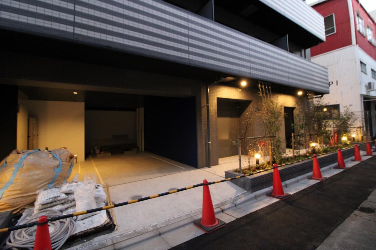 物件内観写真13　(駐車場)