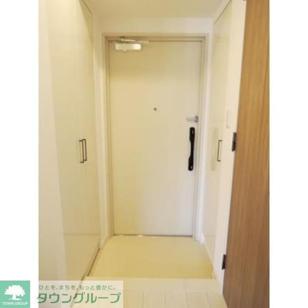 玄関(※写真は同タイプ住戸です。)