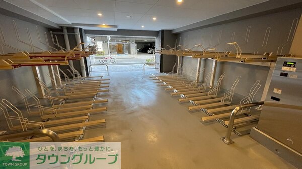 駐車場(駐車場)