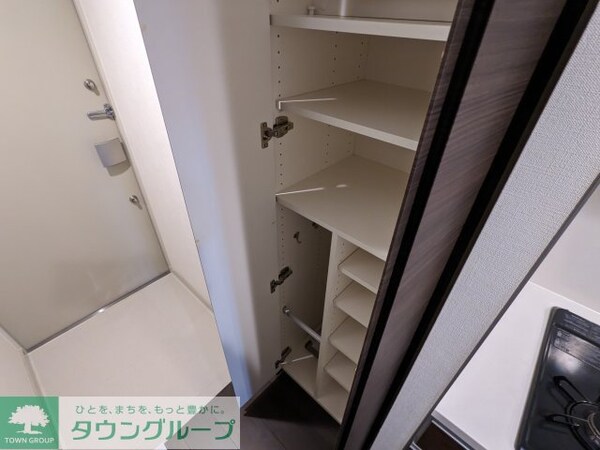 玄関(収納)