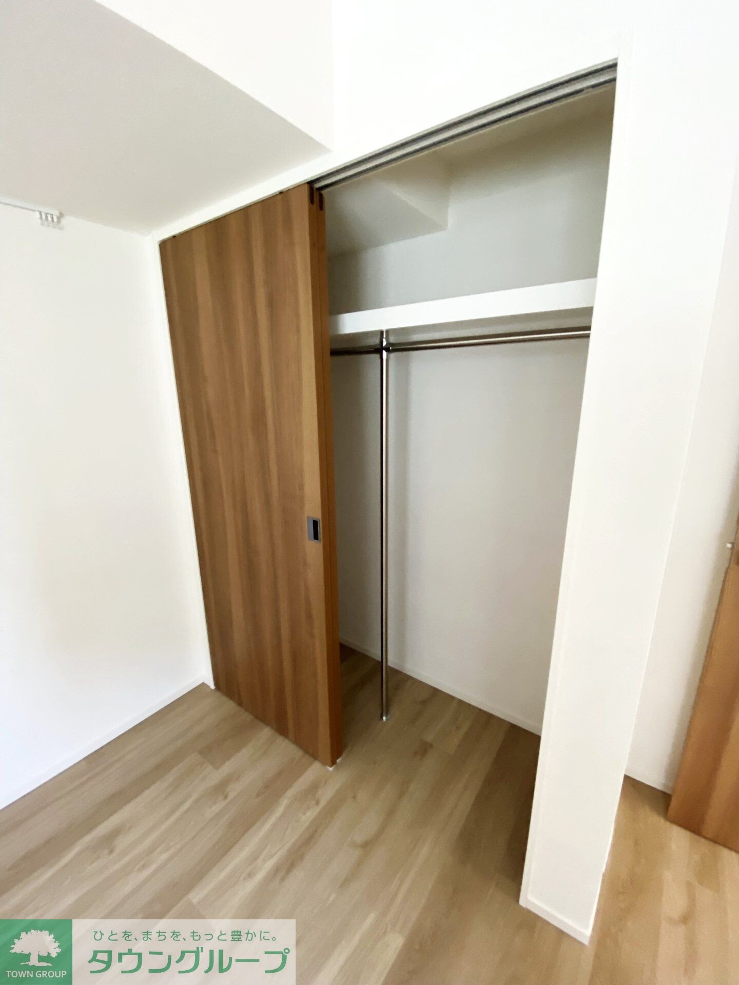 物件内観写真11　(収納)