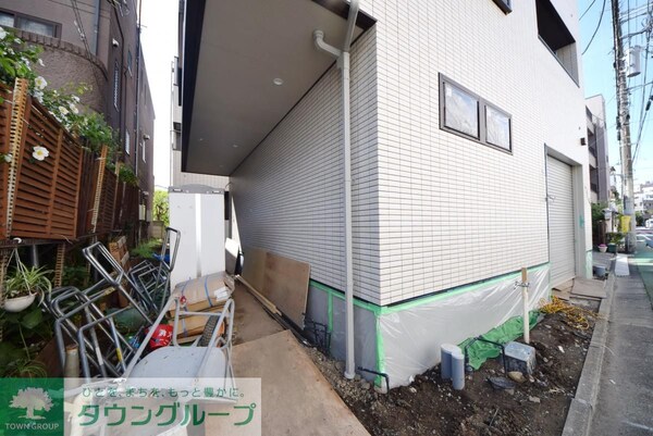 エントランス(庭)