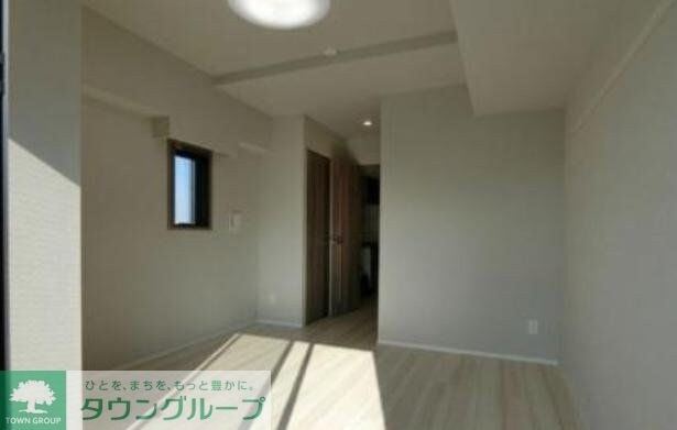 物件内観写真2　(リビング/居室)