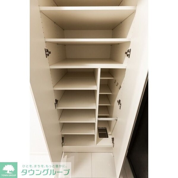 玄関(シューズボックス)