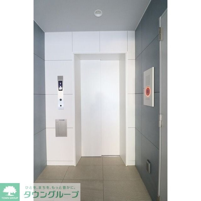 物件内観写真15　(エレベーター)