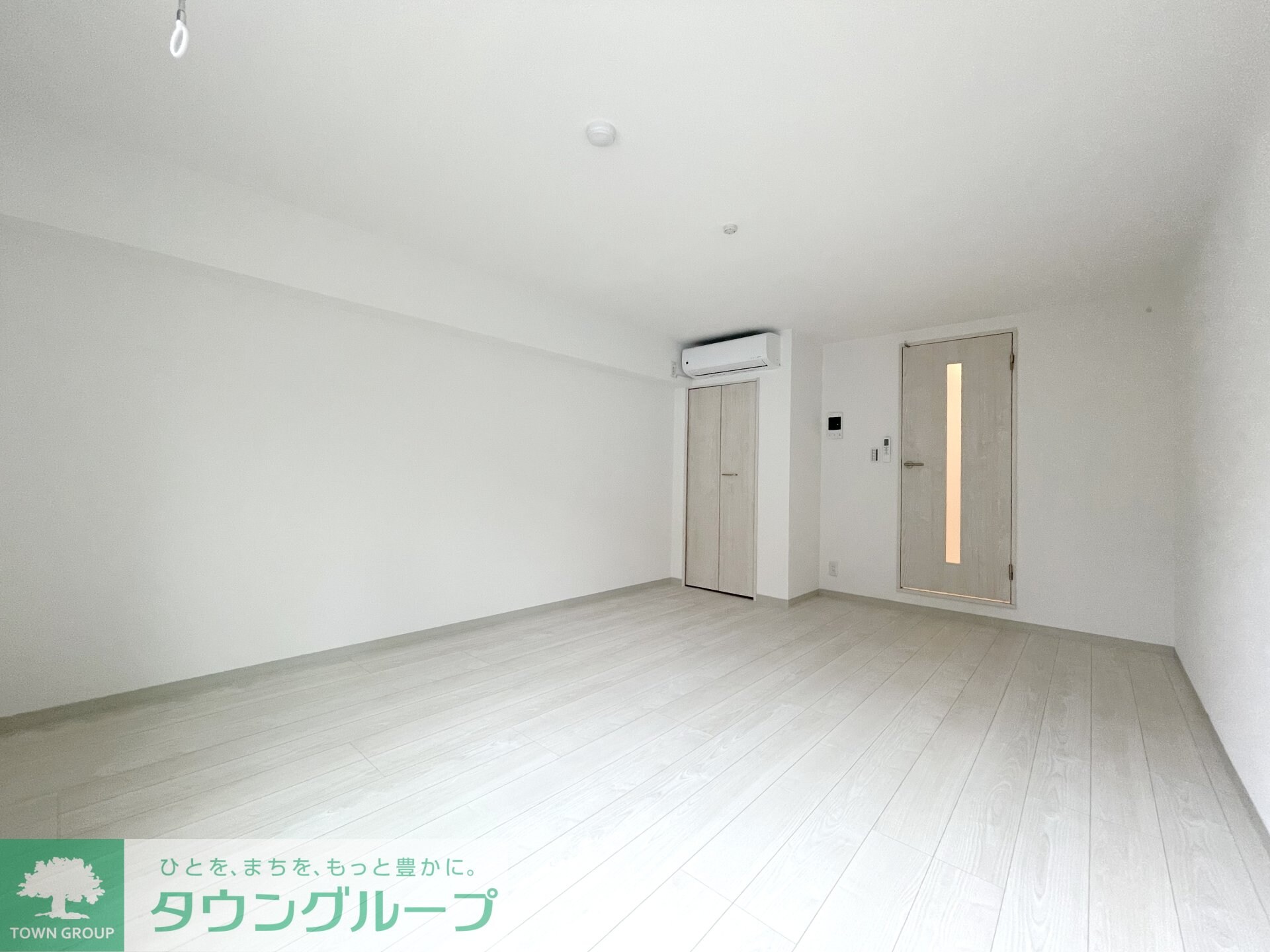 物件内観写真12　(リビング/居室)