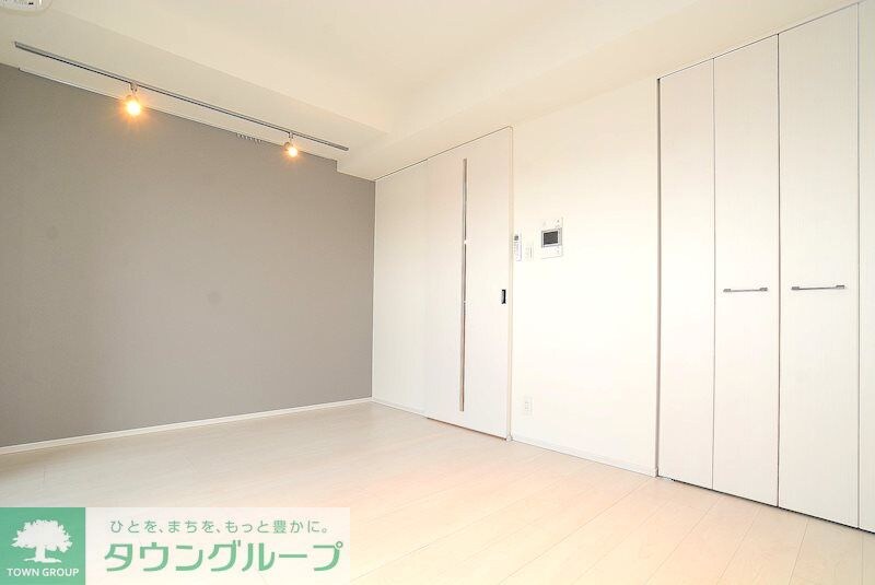 物件内観写真5　(カラータイプ異なります)