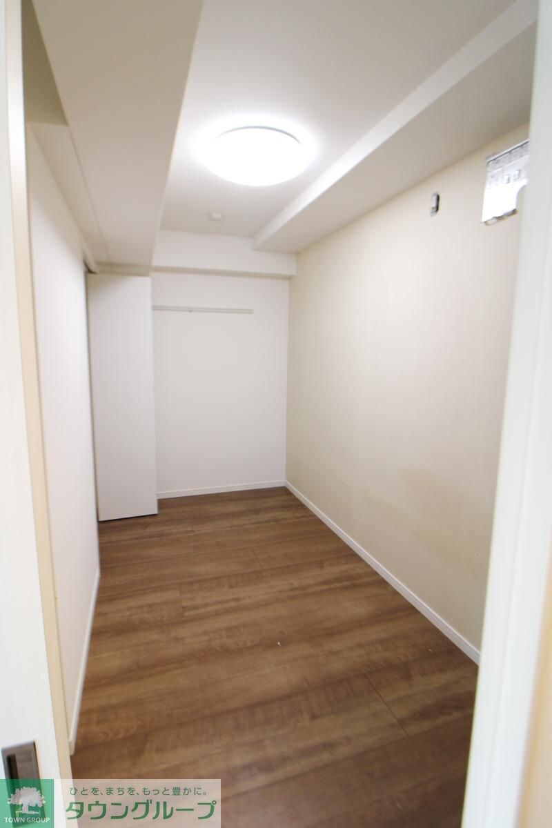 物件内観写真9　(玄関)