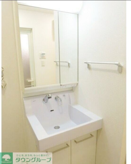 物件内観写真11　(洗面)