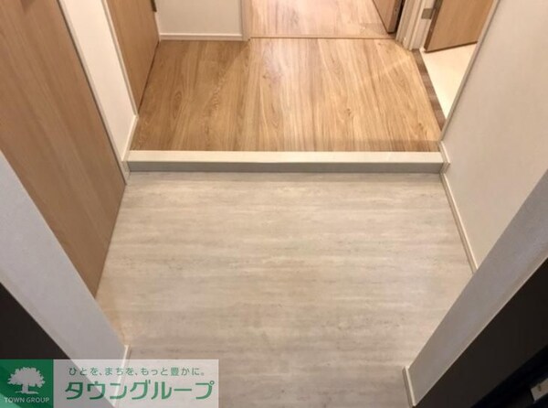 玄関(※別号室参考写真)