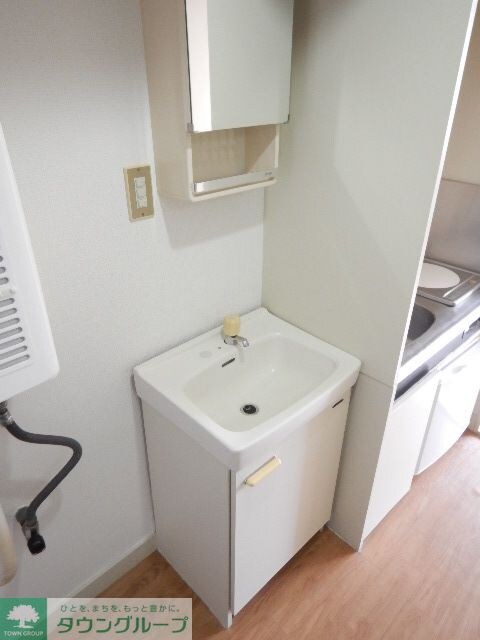 物件内観写真8　(独立洗面台つき☆)