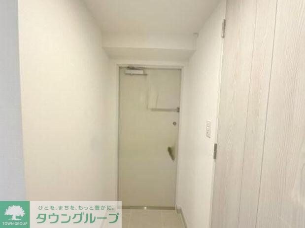 物件内観写真12　(玄関)