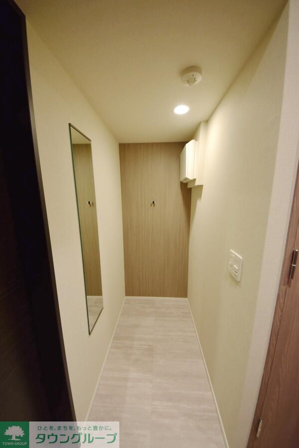 その他室内・内装(玄関横に自転車もはいるスペース)