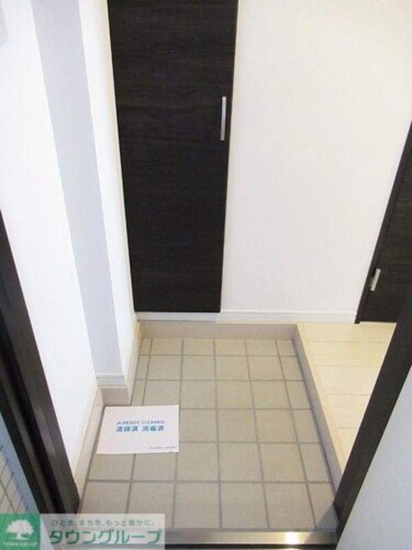 玄関(玄関（内）※前回募集/2021年11月の写真)