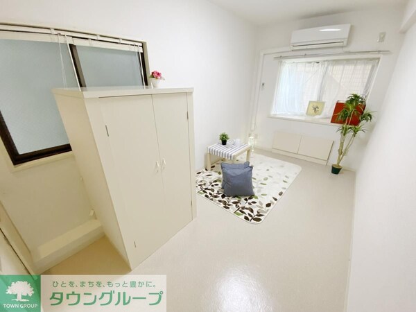 リビング・居室(別部屋参考写真です)