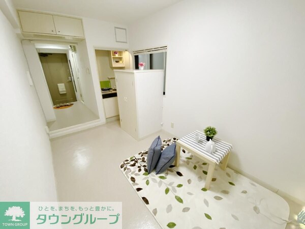 リビング・居室(別部屋参考写真です)