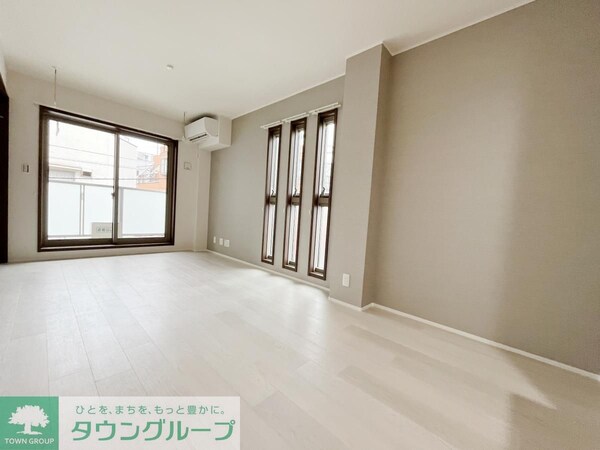 子供部屋(同建物別部屋参考写真です)