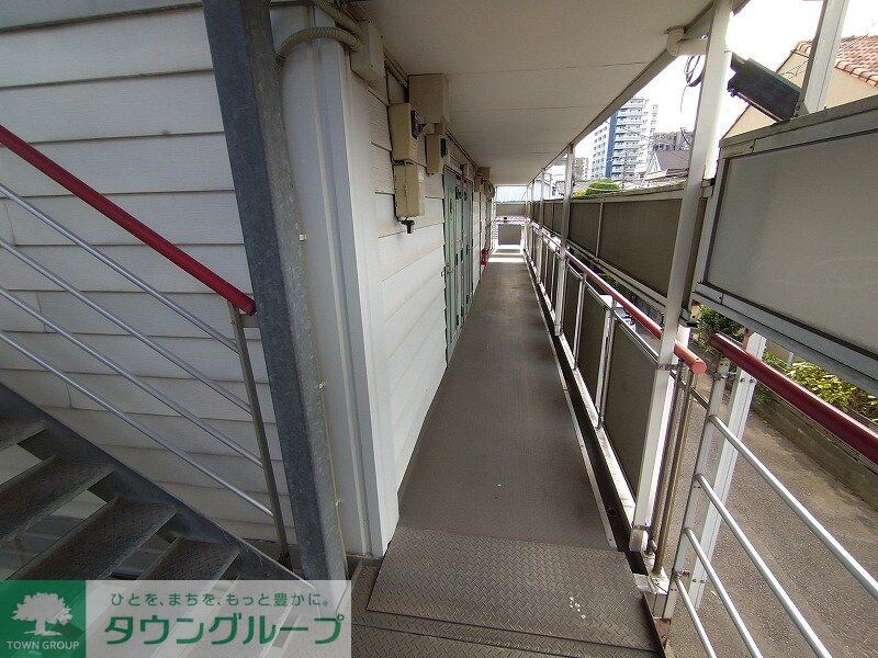 物件内観写真14　(共用廊下)