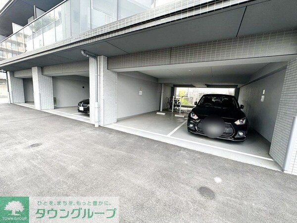 駐車場(駐車場)