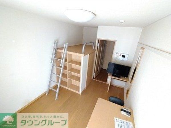 リビング・居室(２階以上は絨毯仕様です。)