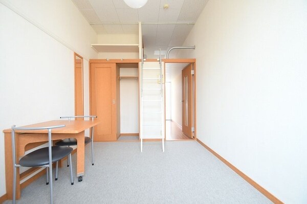 リビング・居室(1階はフローリング仕様です。)