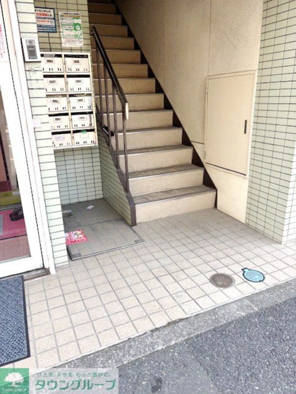 エントランス(エントランス)