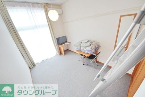 寝室(同シリーズ)