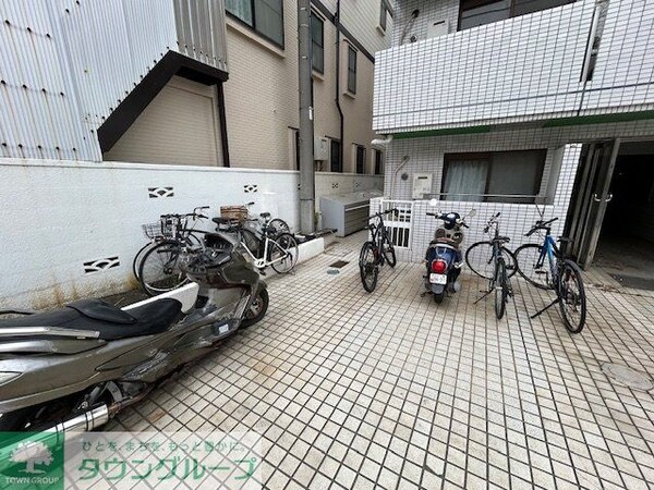 駐車場(駐車場)