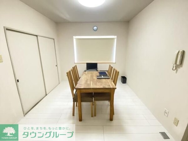 リビング・居室(モデルルーム画像（家具家電等は付属いたしません）)