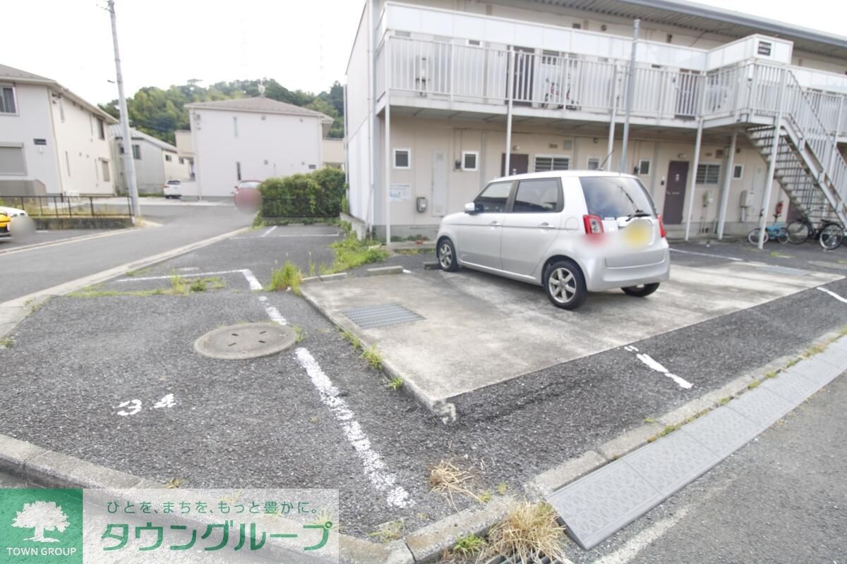 物件内観写真18　(駐車場)