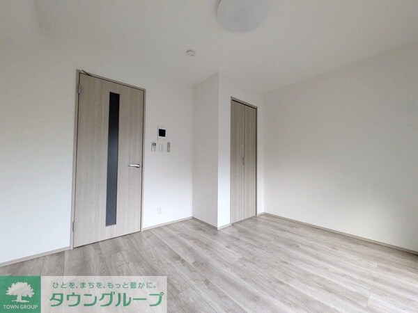 寝室(同シリーズ)