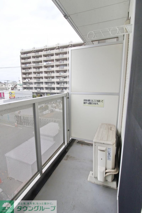 バルコニー(同シリーズ)