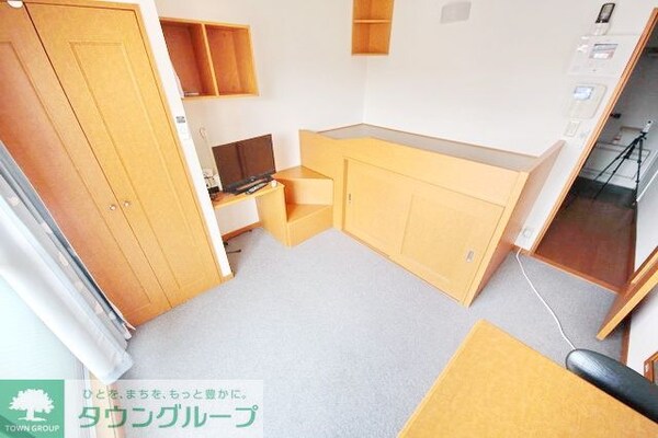 寝室(同シリーズ)