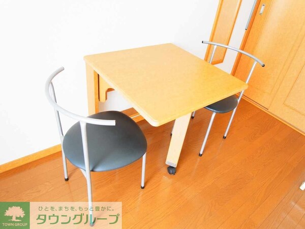 その他(同タイプの部屋の写真です)