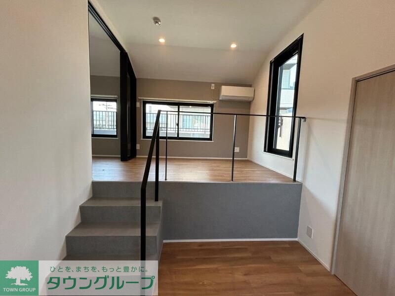 物件内観写真16　(リビング/居室)