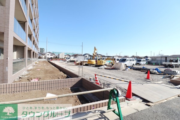 駐車場(駐車場)