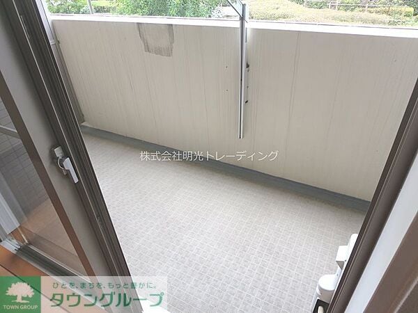 バルコニー(内見の予約先はタウンハウジング中野店になります★)