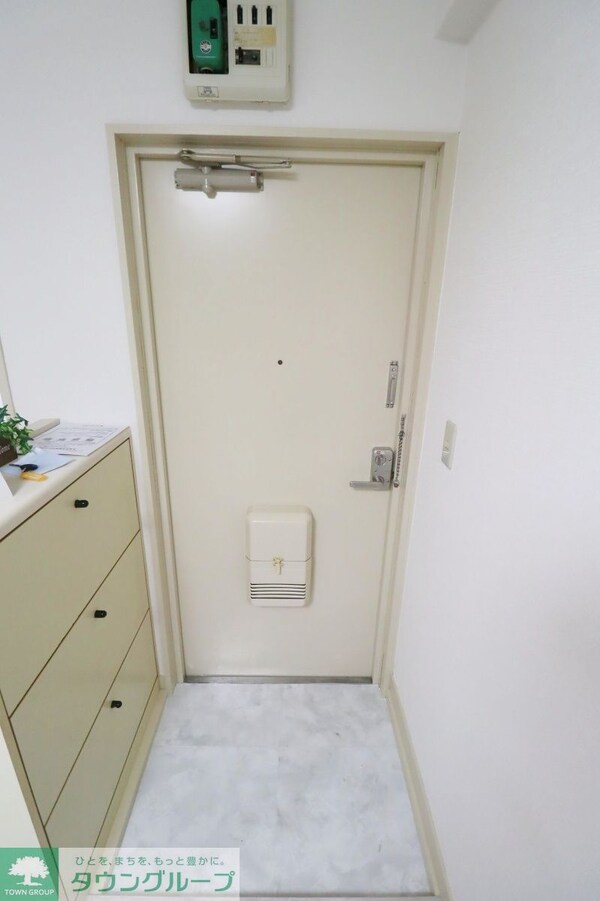 玄関(設備)